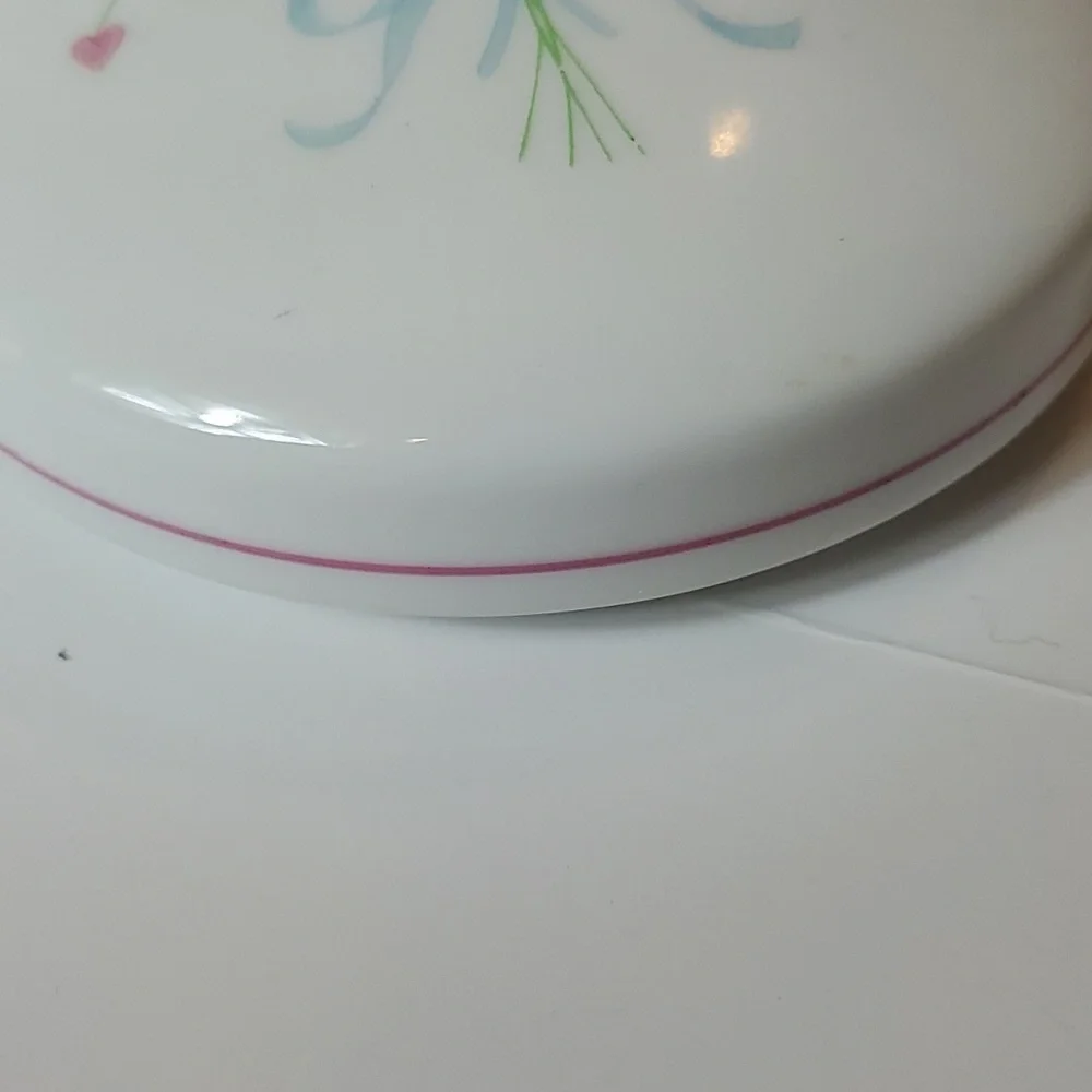 Glass white with hearts dish with lid